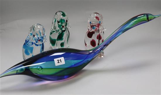 A Murano Gallery signed glass swan and three dogs